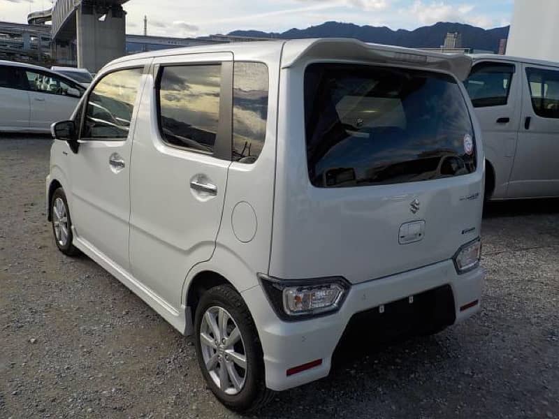 Suzuki Wagon R Stingray 2022 3