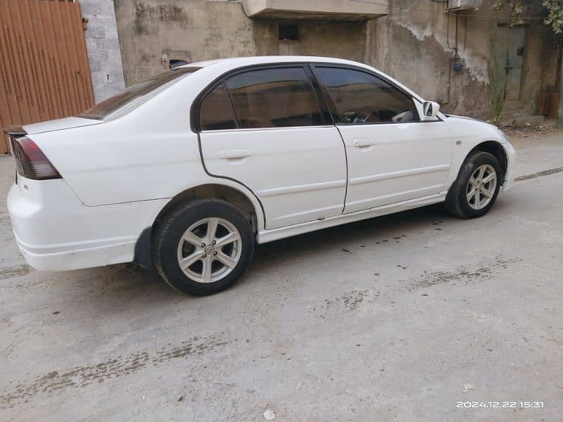 Honda Civic EXi 2005 almost genuine 7