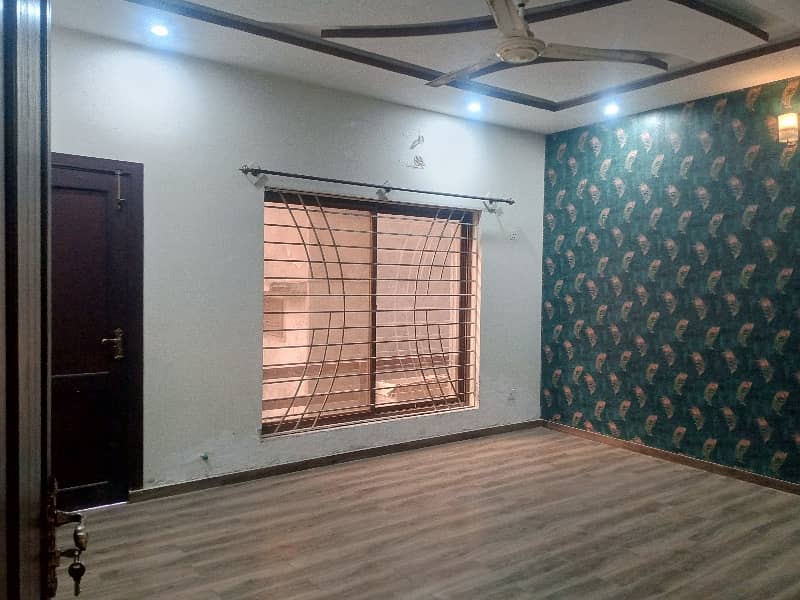 10 Marla Beautiful Upper Portion for Rent 12