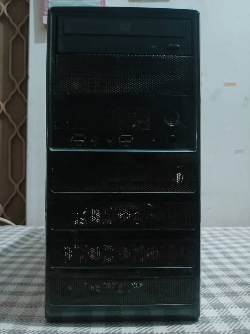 Core i5 4590 CPU @ 3.30GHz I 8 GB Ram I Without Hard Drive 0