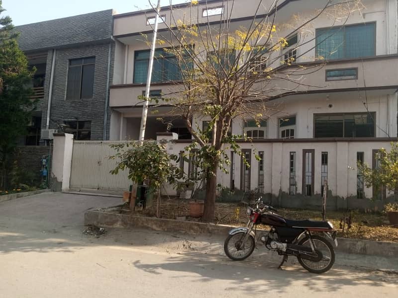 i-8 Near kachnar Park Ground with Besment For Rent. 0