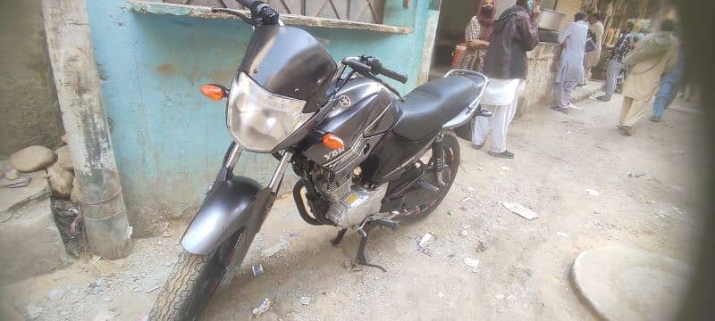 Yamaha YBR 125 Karachi regestered exellent condition 1st owner 13