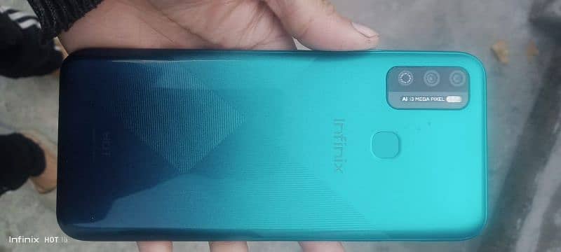 Infinix hot 9 play PTA approved 4/64 price 12000 num 03214801437 5