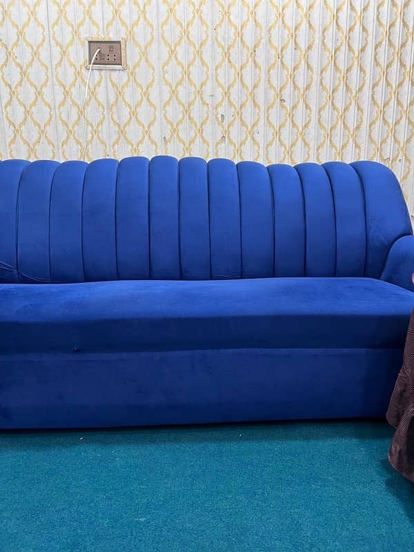 blue in demand velvet sofa 0