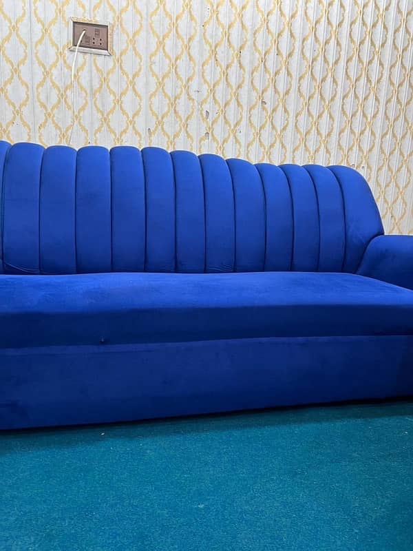 blue in demand velvet sofa 3