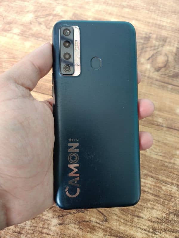 Tecno camon 17 (6/128) 0