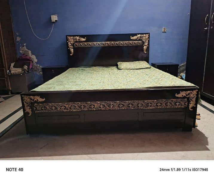 king Bed set for Sale( without mattress) 2