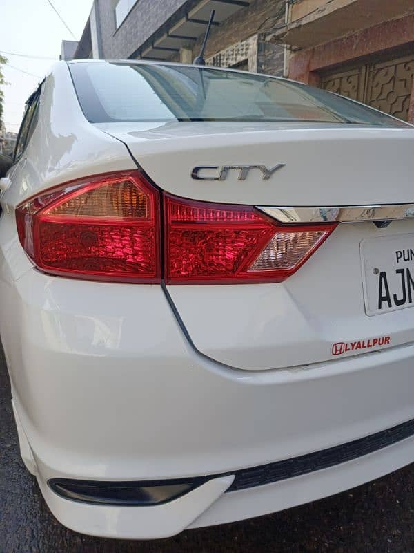 Honda City 1.2 MT 8