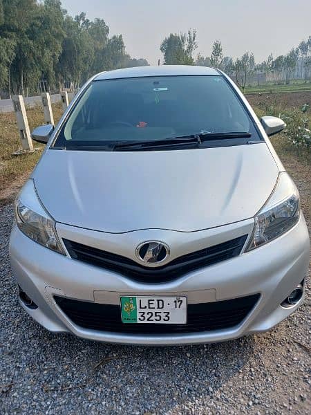 Toyota Vitz 2013 8