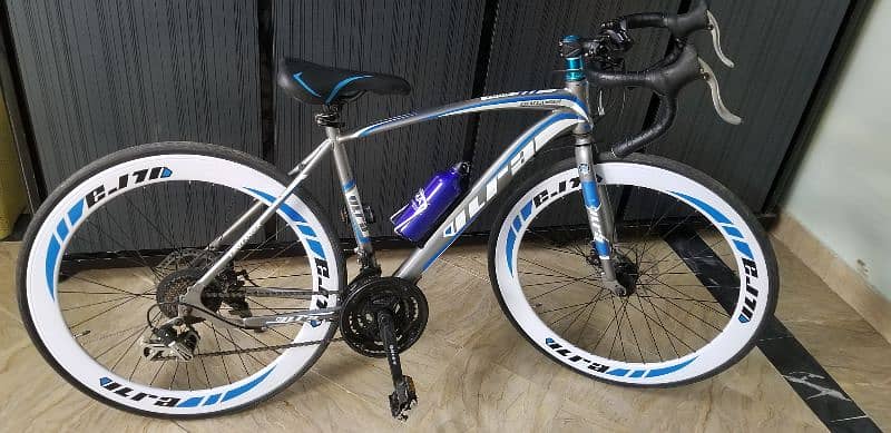 ULRA RACING BICYCLE MODEL # 700C 0