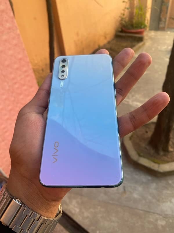 ViVO S1 4/128 3