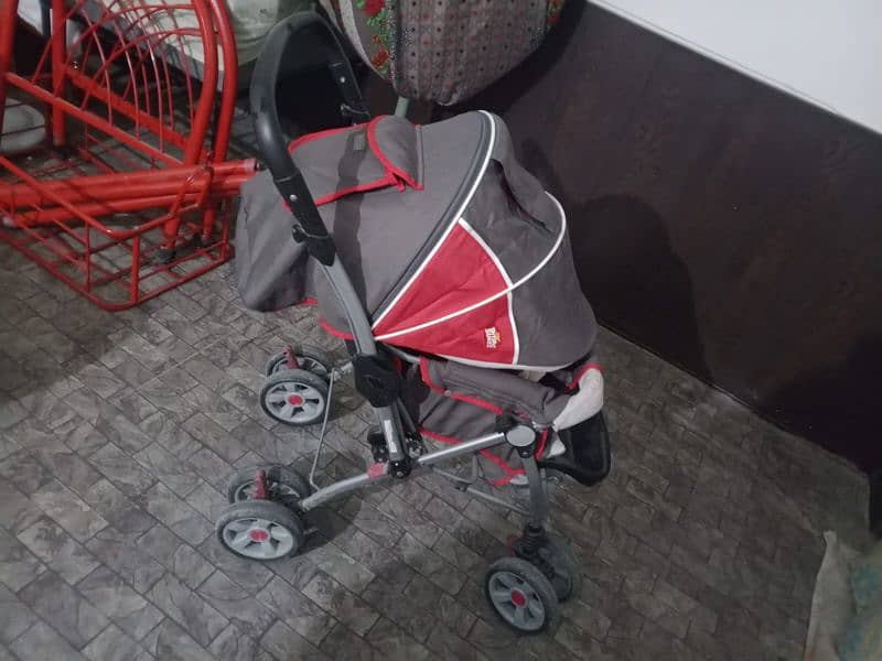 Baby Pram in fresh condition 0