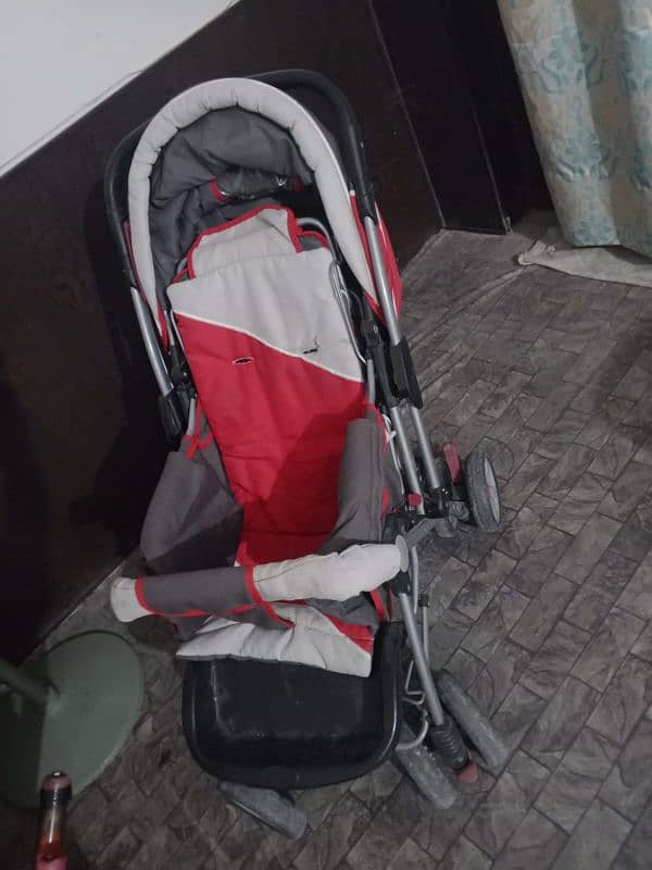 Baby Pram in fresh condition 2