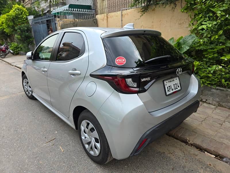 Toyota Yaris 2024 4