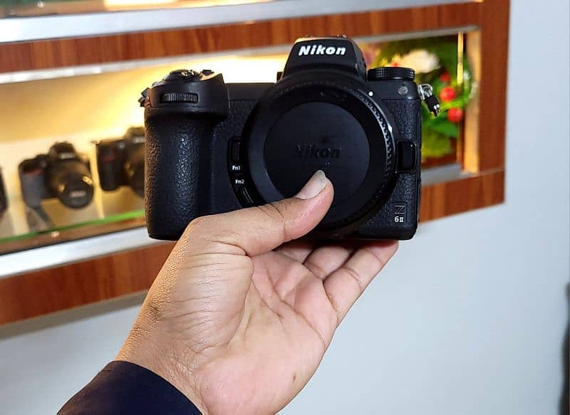 Nikon Z6 ii (10/10) Full-Frame Professional Body 0