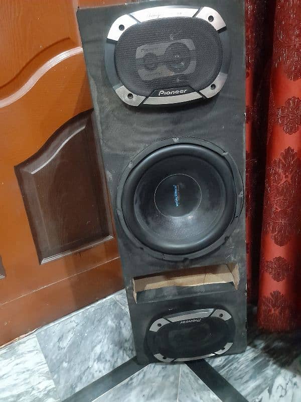 38,000 Amplifier, Speakers & Woofer 0