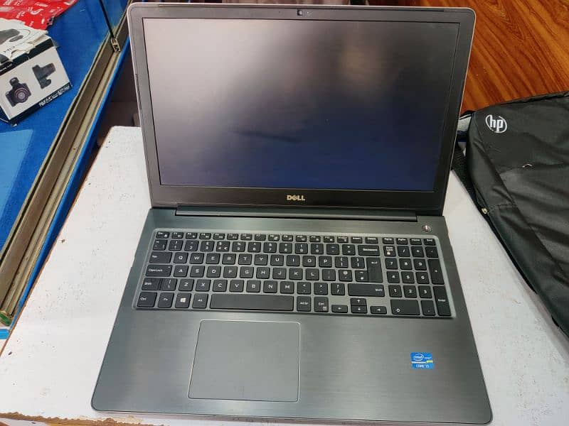 Dell vostro 5568 i5 7th generation 16ram 256 SSD 5