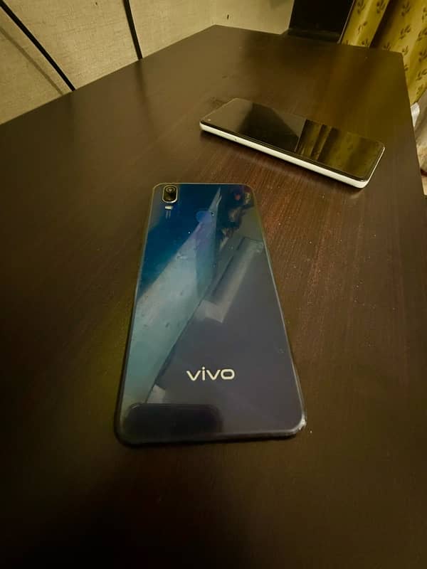 VIVO Y11 4