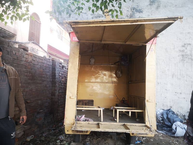 Loader Rikshaw, Food Stall 5