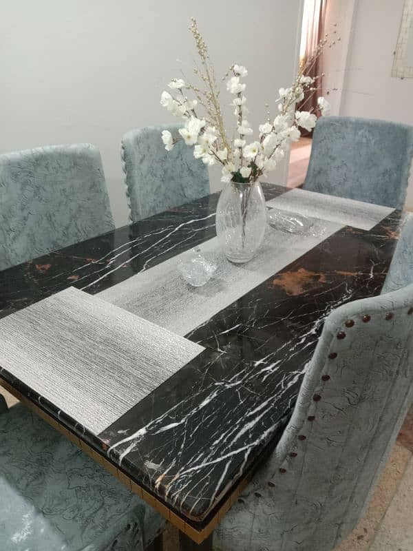 6 seater dining table 4