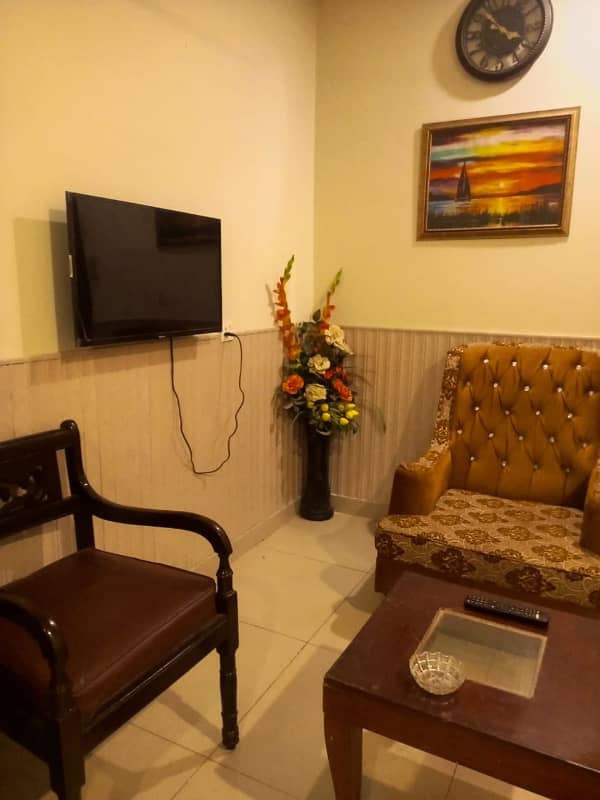 luxery furnished one bedroom apartment for rent in (perday) 10