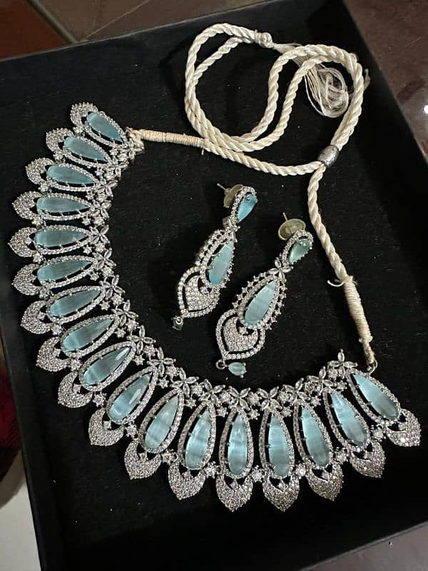 Elegent jewellery for sale 1