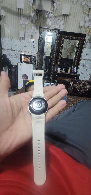 glaxy watch  6.00966558956130 wtsp 0