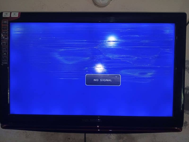 TCL Nobal LCD Tv far sale urgent 2