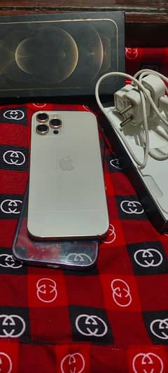 I phone 12 pro max Non pta 10 /10 condion