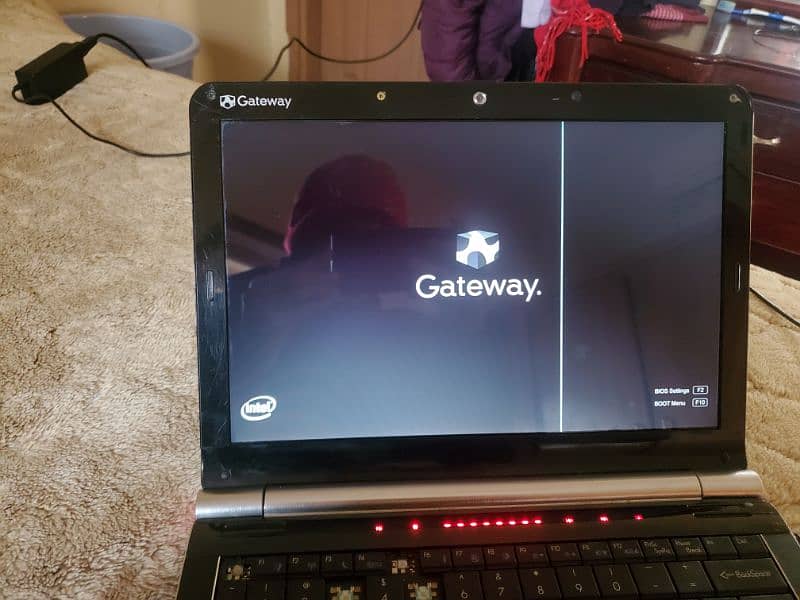 Gateway Dual Core Laptop 6