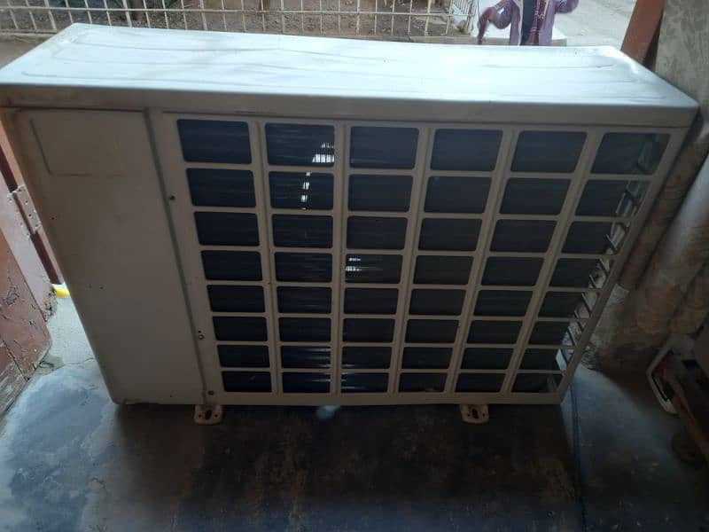 Mitsubishi AC In Good Condition 3