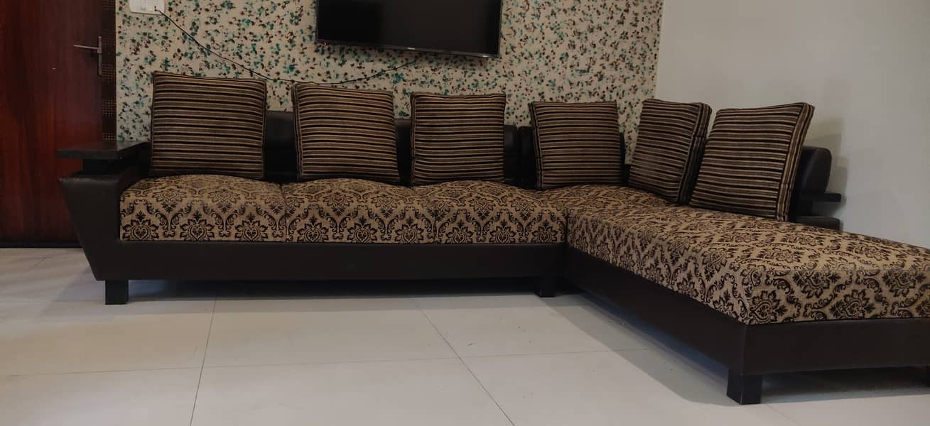 L shaped sofa  in good condition used 2 years 1