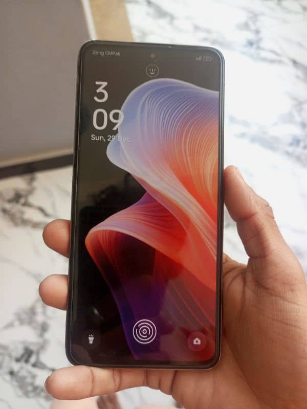 Oppo  Reno 12 F 10/10 condition new 4