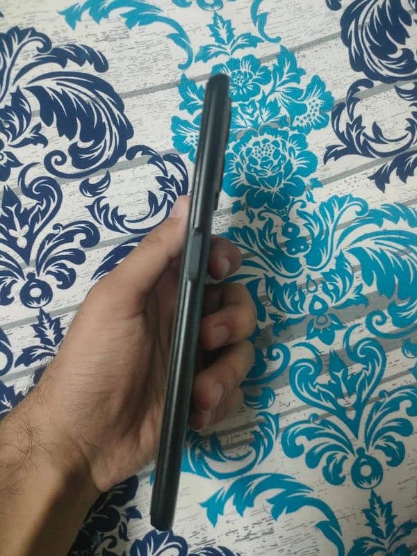 Realme 9i 6/128 complete box for sale 4