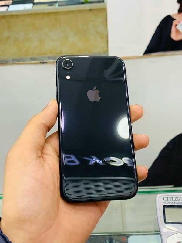 iphone xr 64GB JV 1