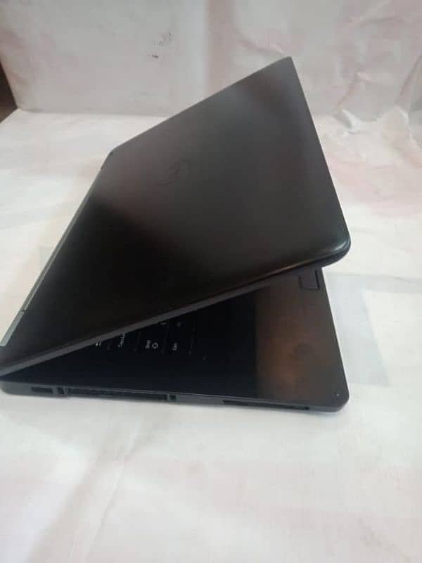 Dell Latitude Core i3 6th Gen 12gb 512gb 4