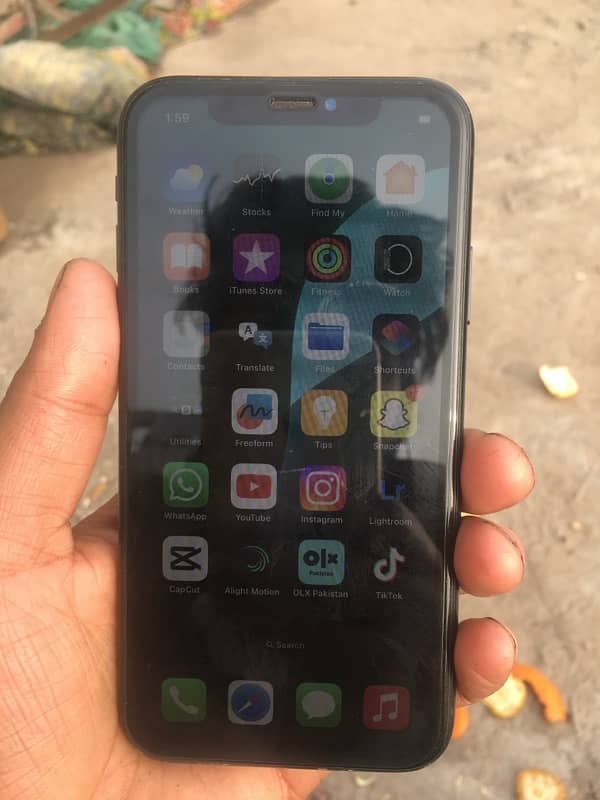 iPhone XR non pta 64 go 11