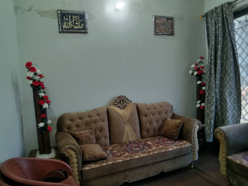 3.5 marla House near to gate gulshan Abad 3