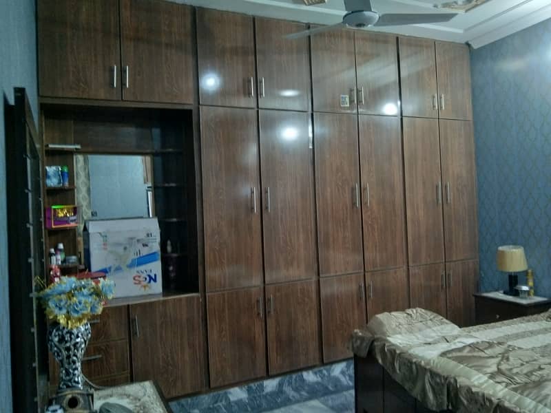 3.5 marla House near to gate gulshan Abad 13