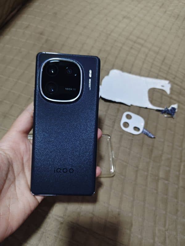 Vivo iqoo 12 pro 9