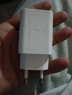 Samsung 25w .  super fast charger