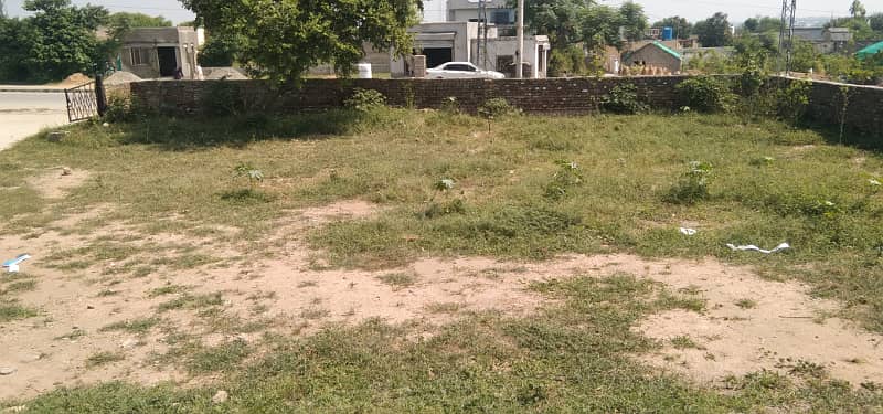 3 Canal 3 side corner commercial plot 18