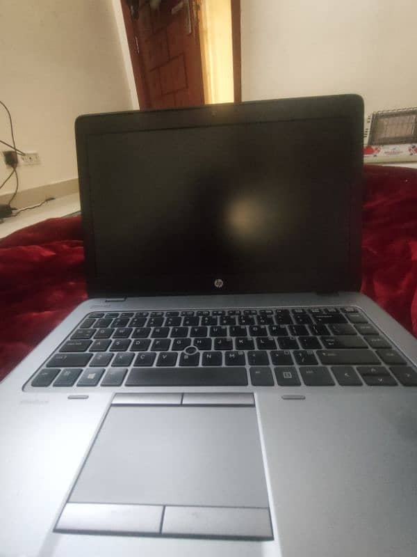 Hp EliteBook 840G2 i5-5th Gen 1