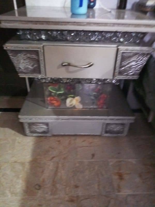 deco furniture condition good 3