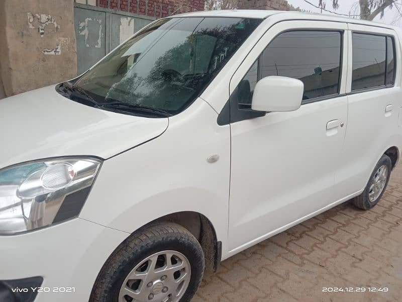 Suzuki Wagon R 2018 3