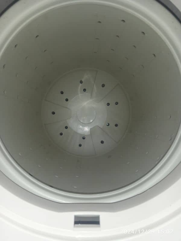 Haier washing machine twin tub model number HWM80-000S 6