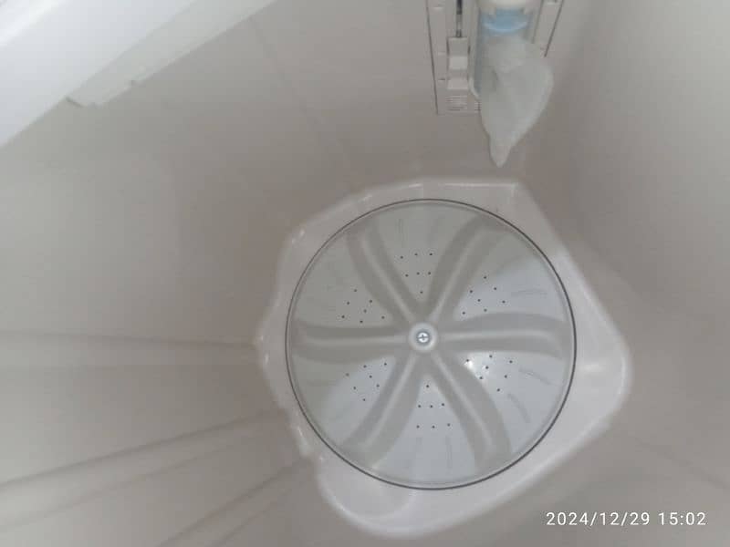 Haier washing machine twin tub model number HWM80-000S 13