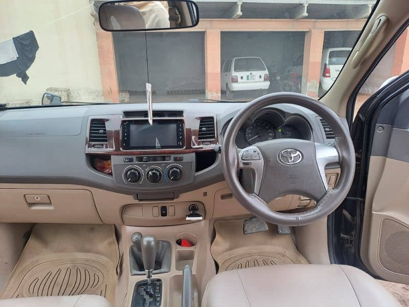 Toyota Hilux Vigo Champ 2014 16