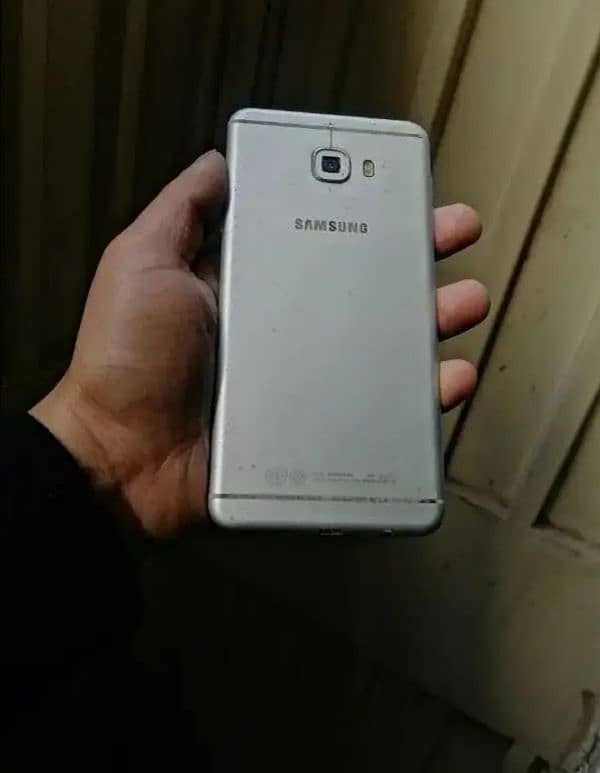 Samsung c7 4gb 32gb all ok urgent sale 2