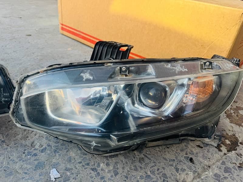 Genuine Civic 2017 headlights 3